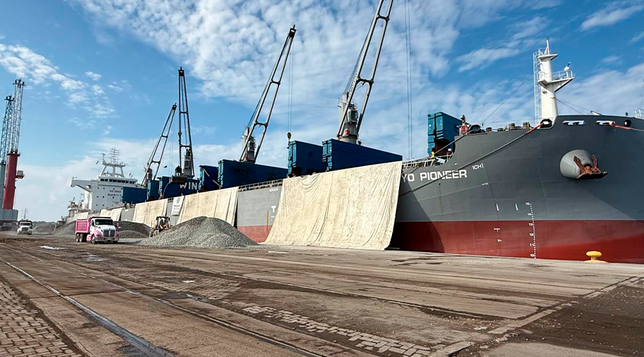 Arribo del crucero SEABOURN SOJOURN a Puerto Chiapas