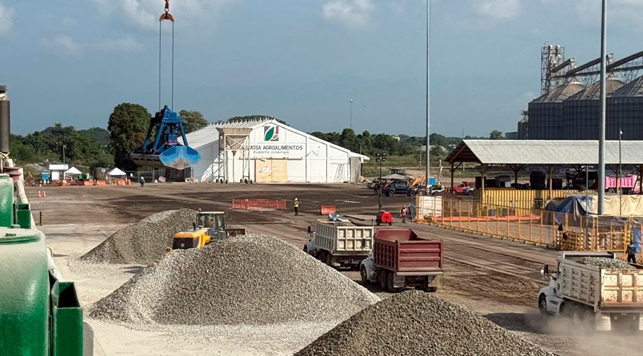 Arribo del crucero SEABOURN SOJOURN a Puerto Chiapas