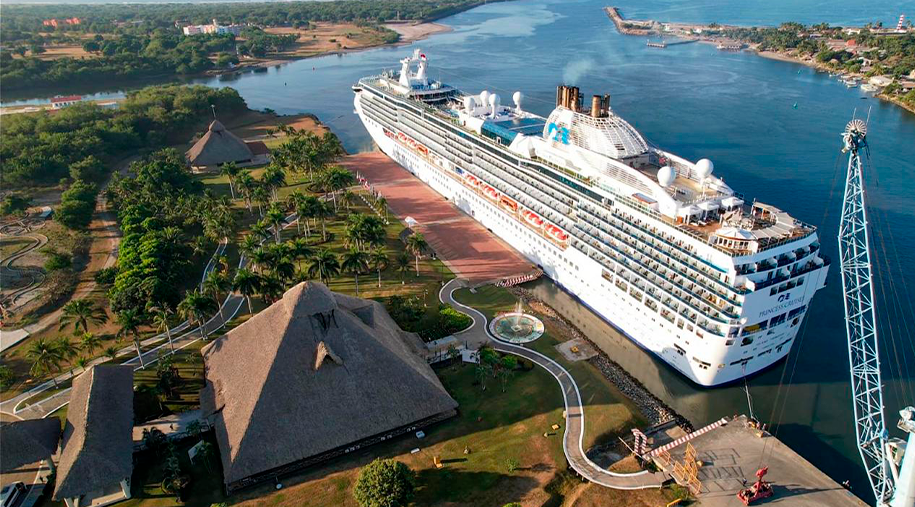 La administración del sistema portuario nacional puerto Chiapas, recibe dos cruceros de la naviera PRINCESS CRUISES