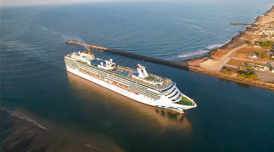 Arribo del crucero SEABOURN SOJOURN a Puerto Chiapas